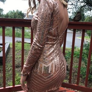 Short sequin long sleeve dress